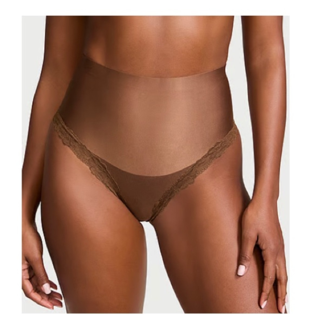 BODY BY VICTORIA tummy control Thong
